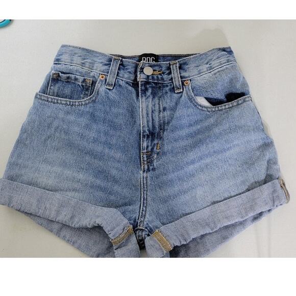 BDG Jean Shorts Womens Size 26 Mom High Rise Shorts Casual Classic Summer Shorts - Picture 1 of 7